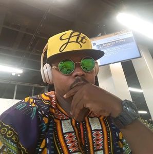 Meet your Posher, Ali